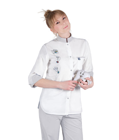 Γυναικεία Ζακέτα με κέντημα ,γκρί λεπτομέρειες , τρουακάρ μανίκι , τρούκς , 3 τσέπες  της Medical Bodyguard code:312/5