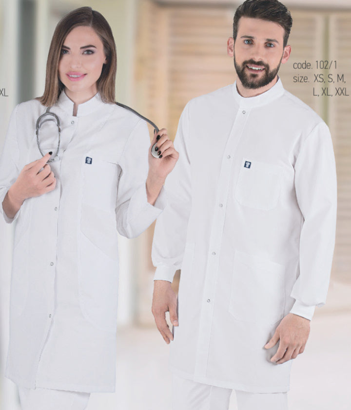 Unisex Ιατρική ρόμπα με όρθιο γιακά , τρούκς  , 3 τσέπες  της Medical Bodyguard code: 102/1