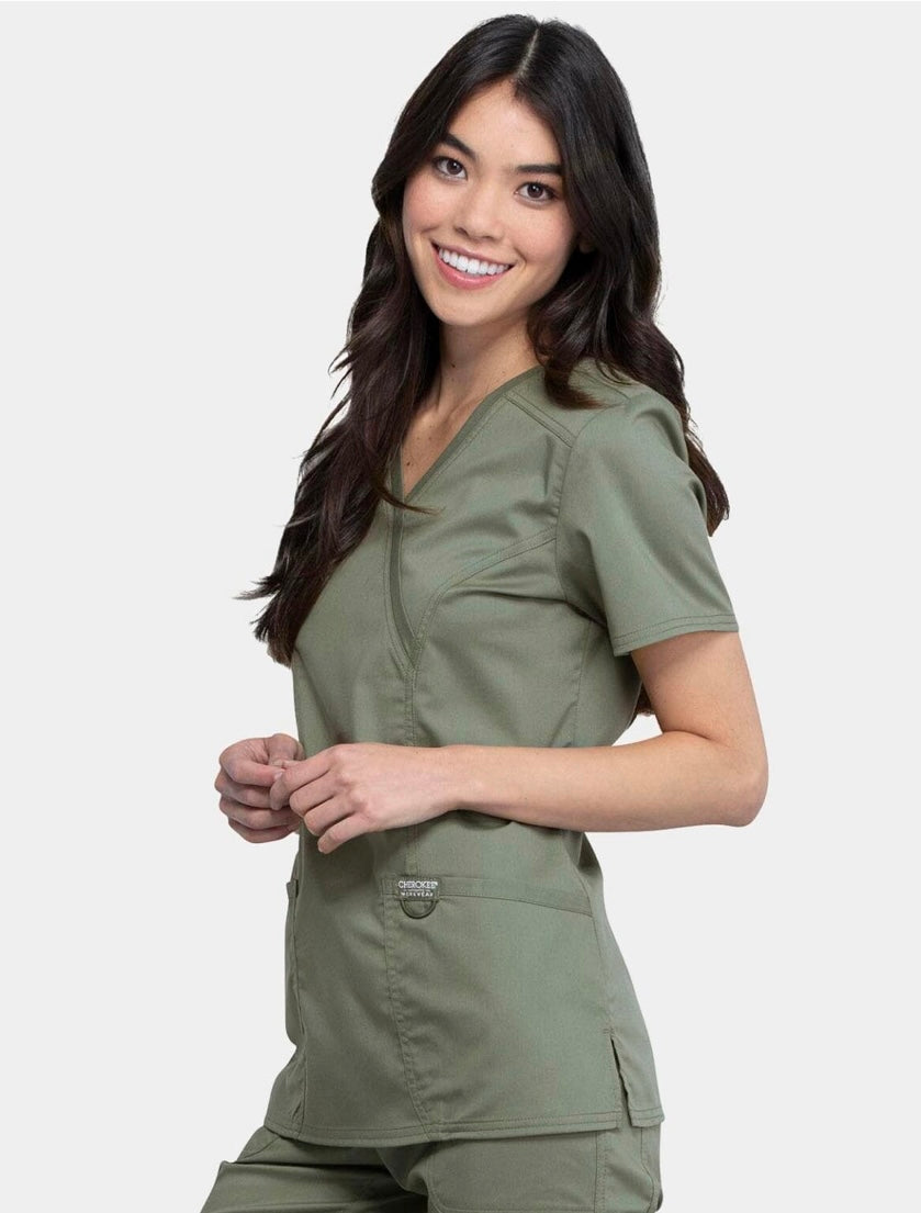 Γυναικεία μπλούζα Scrub της CHEROKEE XXS-XXL  (OLVW/ΛΑΔΙ) code: WW610/WW110